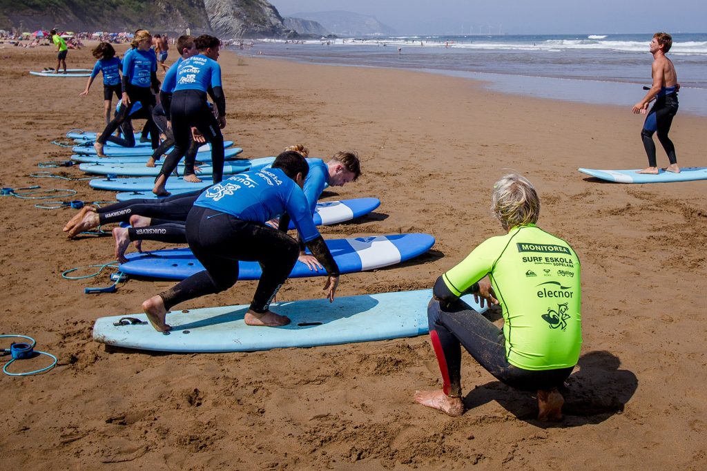 Surf eskola sopelana